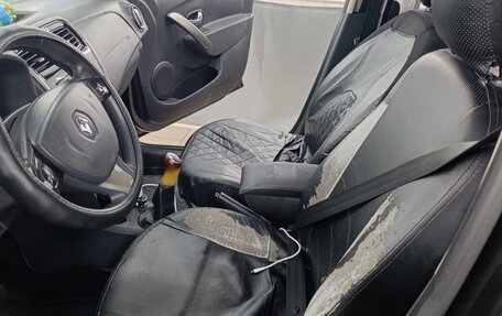 Renault Sandero II рестайлинг, 2015 год, 600 000 рублей, 2 фотография