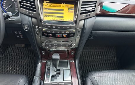 Lexus LX III, 2011 год, 2 925 000 рублей, 26 фотография
