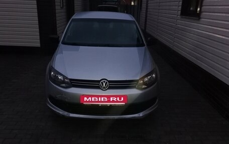 Volkswagen Polo VI (EU Market), 2015 год, 850 000 рублей, 3 фотография