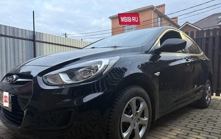 Hyundai Solaris II рестайлинг, 2011 год, 889 000 рублей, 2 фотография