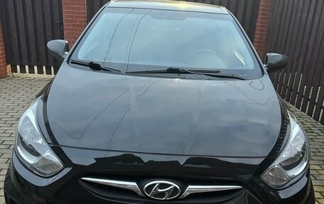 Hyundai Solaris II рестайлинг, 2011 год, 889 000 рублей, 3 фотография