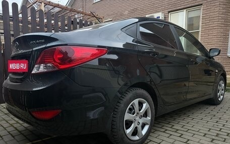 Hyundai Solaris II рестайлинг, 2011 год, 889 000 рублей, 4 фотография