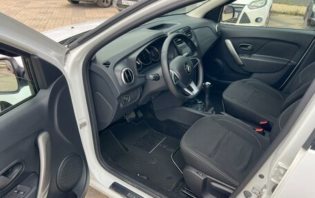 Renault Logan II, 2021 год, 999 000 рублей, 12 фотография