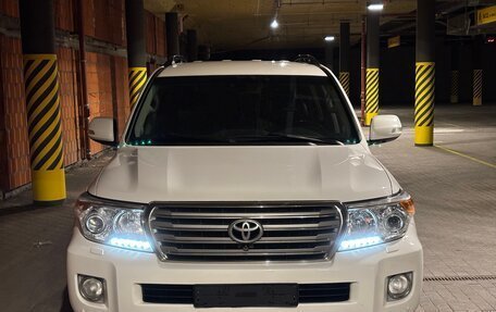 Toyota Land Cruiser 200, 2012 год, 3 150 000 рублей, 8 фотография