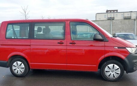 Volkswagen Transporter T6 рестайлинг, 2021 год, 3 050 000 рублей, 3 фотография