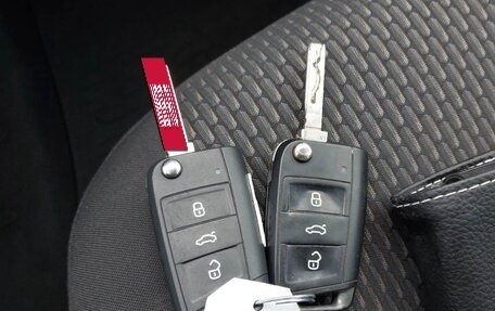 Volkswagen Transporter T6 рестайлинг, 2021 год, 3 050 000 рублей, 11 фотография