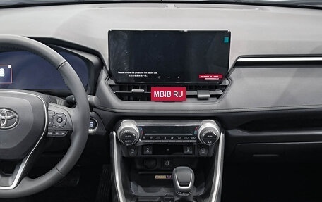 Toyota RAV4, 2025 год, 4 350 000 рублей, 18 фотография