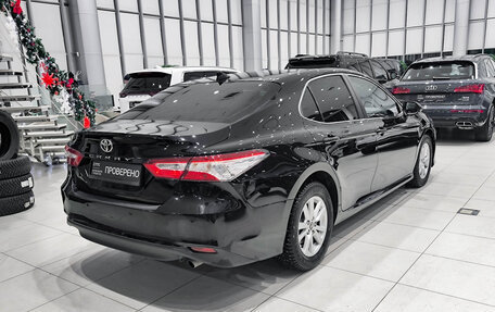 Toyota Camry, 2020 год, 2 350 000 рублей, 6 фотография