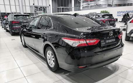 Toyota Camry, 2020 год, 2 350 000 рублей, 8 фотография