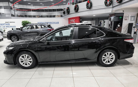 Toyota Camry, 2020 год, 2 350 000 рублей, 10 фотография