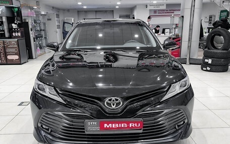 Toyota Camry, 2020 год, 2 350 000 рублей, 2 фотография