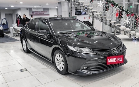 Toyota Camry, 2020 год, 2 350 000 рублей, 3 фотография