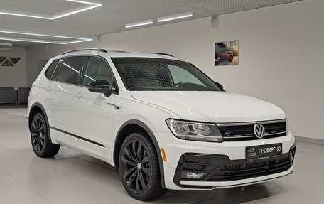 Volkswagen Tiguan II, 2020 год, 3 337 000 рублей, 3 фотография