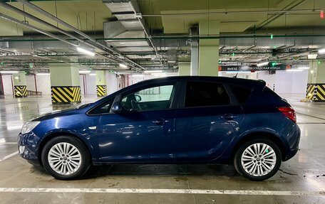 Opel Astra J, 2011 год, 546 000 рублей, 3 фотография