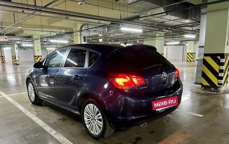 Opel Astra J, 2011 год, 546 000 рублей, 4 фотография