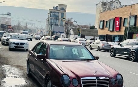 Mercedes-Benz E-Класс, 1999 год, 650 000 рублей, 1 фотография