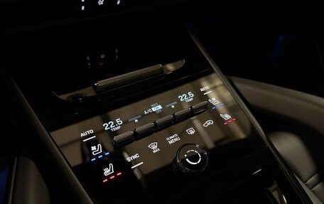 Porsche Cayenne III, 2025 год, 18 725 000 рублей, 4 фотография