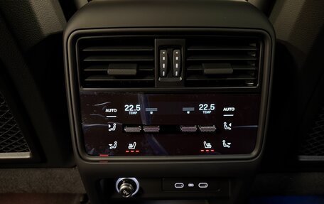 Porsche Cayenne III, 2025 год, 18 725 000 рублей, 28 фотография