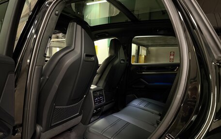 Porsche Cayenne III, 2025 год, 18 725 000 рублей, 27 фотография