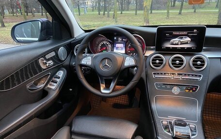 Mercedes-Benz C-Класс, 2016 год, 2 400 000 рублей, 36 фотография