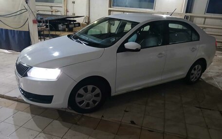 Skoda Rapid I, 2018 год, 850 000 рублей, 6 фотография
