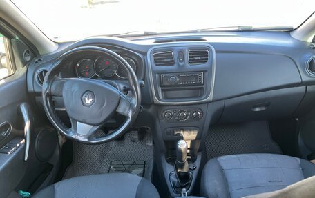 Renault Logan II, 2016 год, 650 000 рублей, 5 фотография