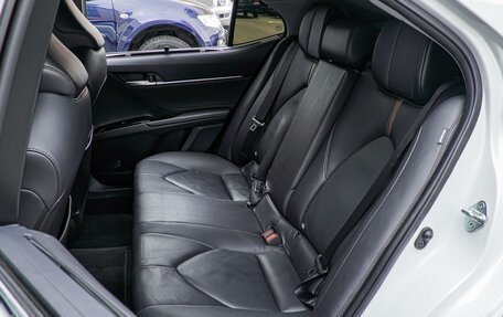 Toyota Camry, 2021 год, 3 780 000 рублей, 9 фотография