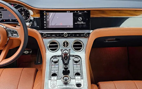 Bentley Continental GT III, 2023 год, 21 500 000 рублей, 7 фотография