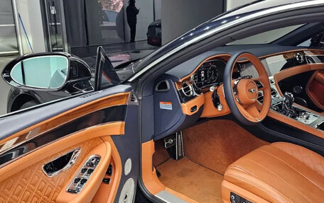 Bentley Continental GT III, 2023 год, 21 500 000 рублей, 9 фотография