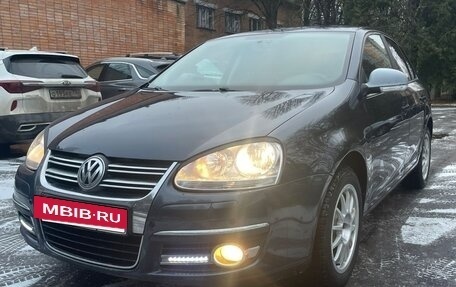 Volkswagen Jetta VI, 2008 год, 700 000 рублей, 2 фотография