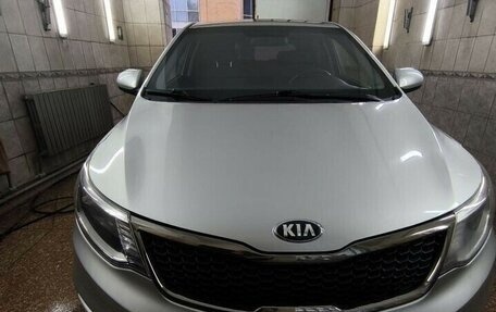 KIA Rio III рестайлинг, 2015 год, 950 000 рублей, 4 фотография