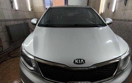 KIA Rio III рестайлинг, 2015 год, 950 000 рублей, 3 фотография