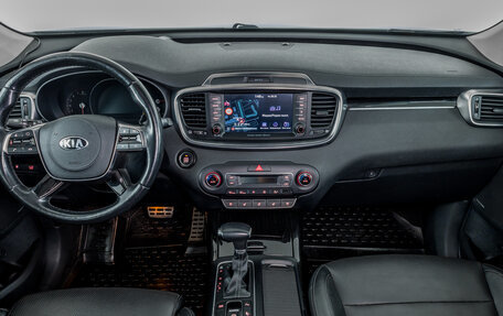 KIA Sorento III Prime рестайлинг, 2018 год, 3 036 000 рублей, 9 фотография