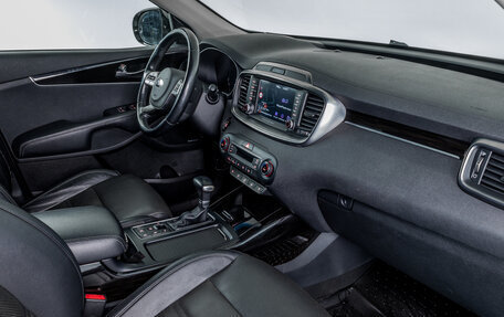 KIA Sorento III Prime рестайлинг, 2018 год, 3 036 000 рублей, 8 фотография