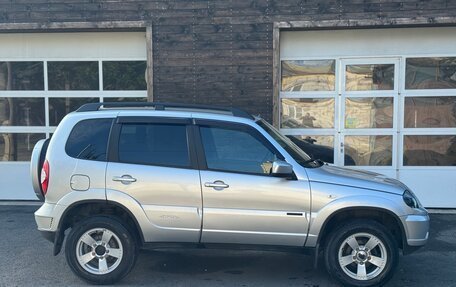 Chevrolet Niva I рестайлинг, 2018 год, 885 000 рублей, 2 фотография