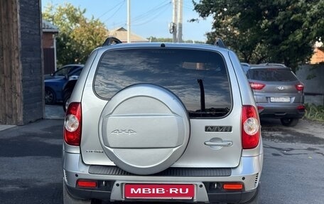 Chevrolet Niva I рестайлинг, 2018 год, 885 000 рублей, 4 фотография