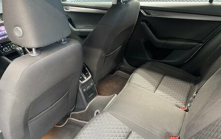 Skoda Octavia, 2018 год, 1 570 000 рублей, 8 фотография