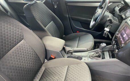 Skoda Octavia, 2018 год, 1 570 000 рублей, 11 фотография