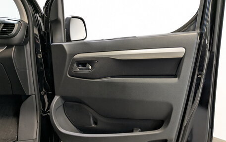 Peugeot Traveller I, 2021 год, 3 235 000 рублей, 25 фотография