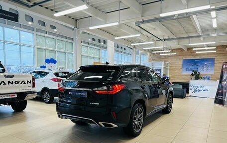 Lexus RX IV рестайлинг, 2017 год, 3 499 900 рублей, 6 фотография