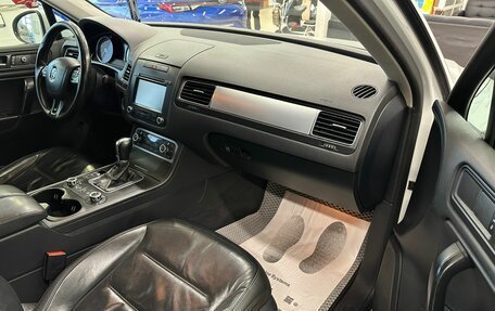 Volkswagen Touareg III, 2013 год, 2 279 000 рублей, 12 фотография