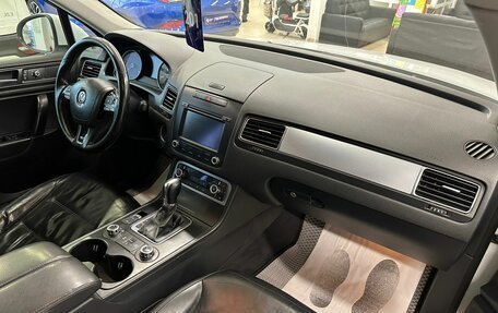Volkswagen Touareg III, 2013 год, 2 279 000 рублей, 13 фотография