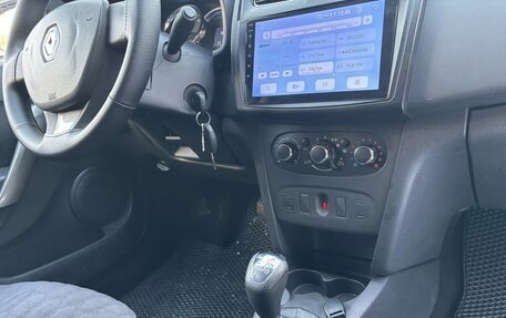 Renault Logan II, 2016 год, 525 000 рублей, 9 фотография