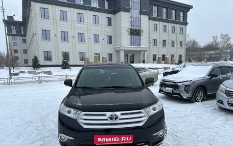 Toyota Highlander III, 2012 год, 2 640 000 рублей, 2 фотография