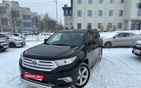 Toyota Highlander III, 2012 год, 2 640 000 рублей, 3 фотография