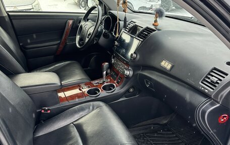 Toyota Highlander III, 2012 год, 2 640 000 рублей, 38 фотография