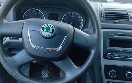 Skoda Octavia, 2011 год, 850 000 рублей, 10 фотография