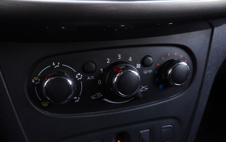 Renault Sandero II рестайлинг, 2019 год, 1 280 000 рублей, 14 фотография