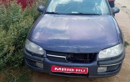 Opel Omega B, 1999 год, 105 000 рублей, 1 фотография