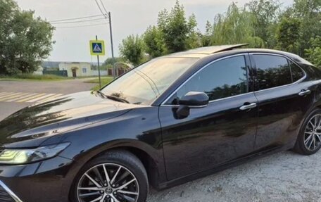 Toyota Camry, 2022 год, 3 500 000 рублей, 1 фотография